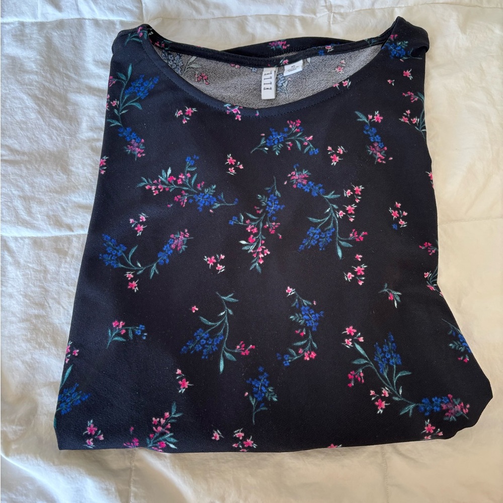 Like New, Long Sleeve Women’s Top, Black with Pink & Blue Flowers, Elle size XL